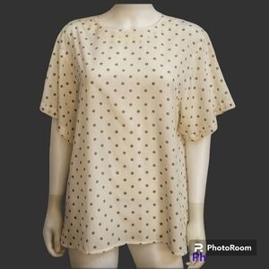 JH COLLECTIBLES Polka Dot Short Sleeve Landgirl Blouse